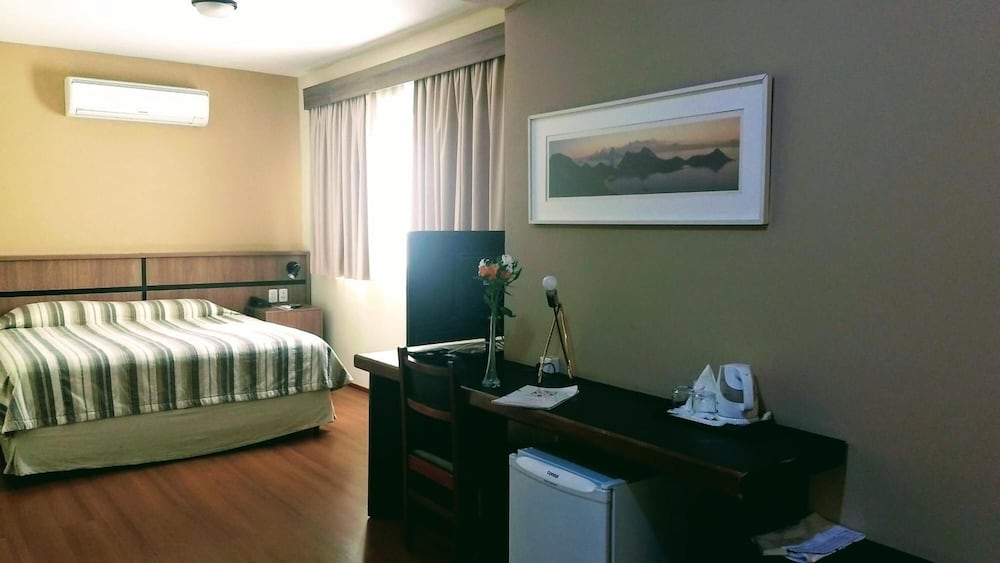 Фото Castel Plaza Hotel