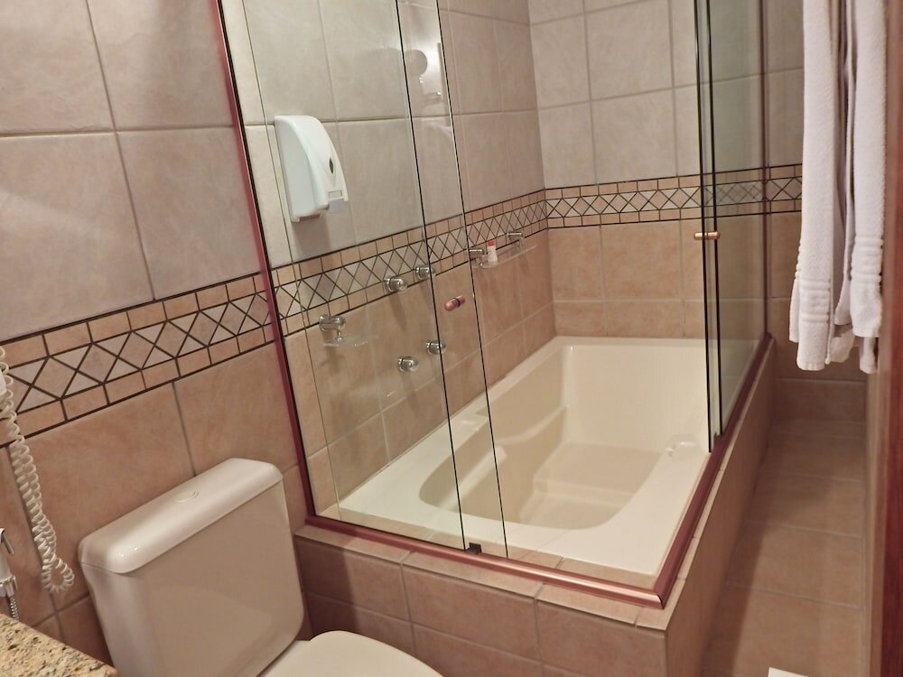 Фото Hotel Azaleia