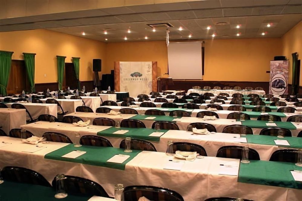 Фото Greenway Woods Resort