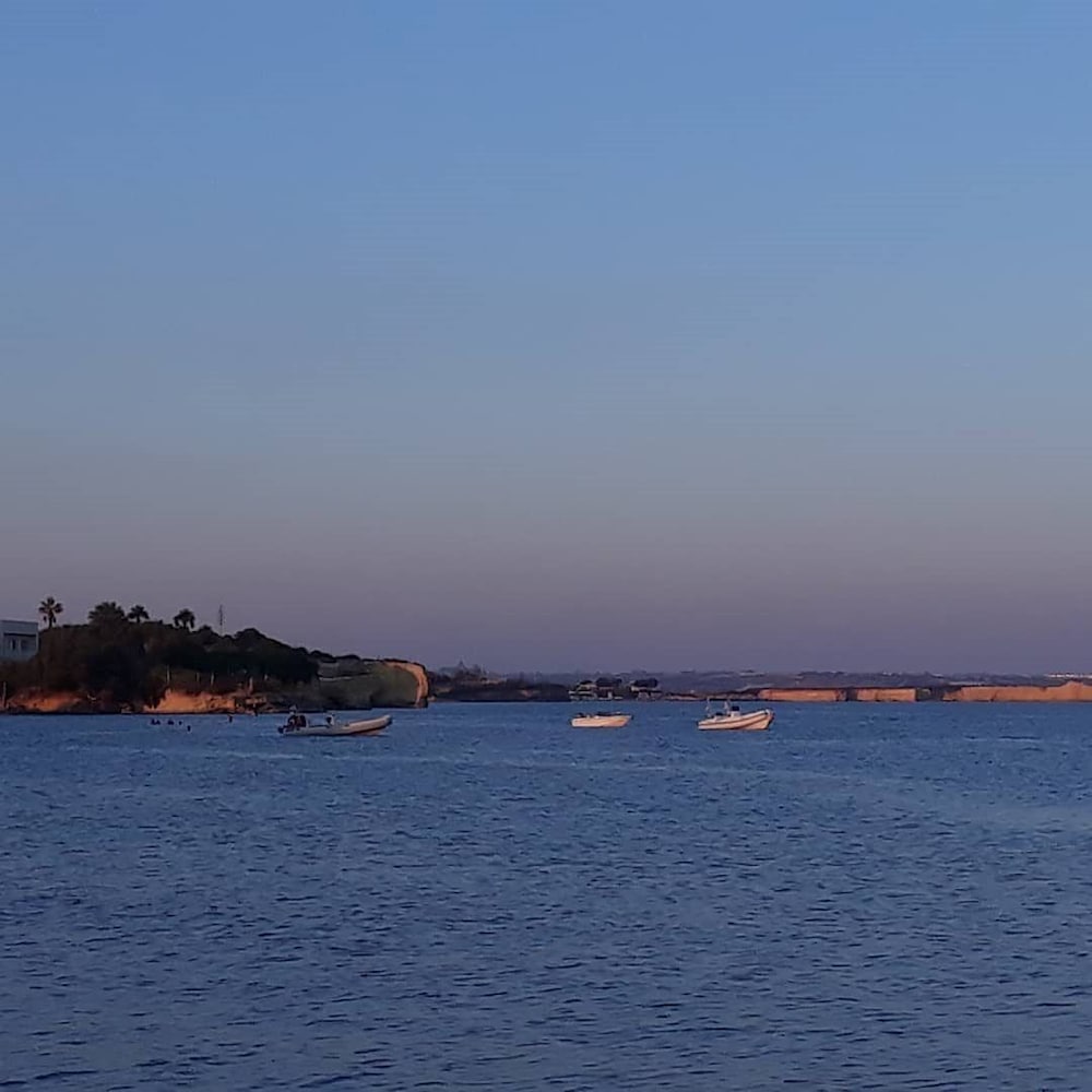 Фото Mare Nostrum Petit Hôtel