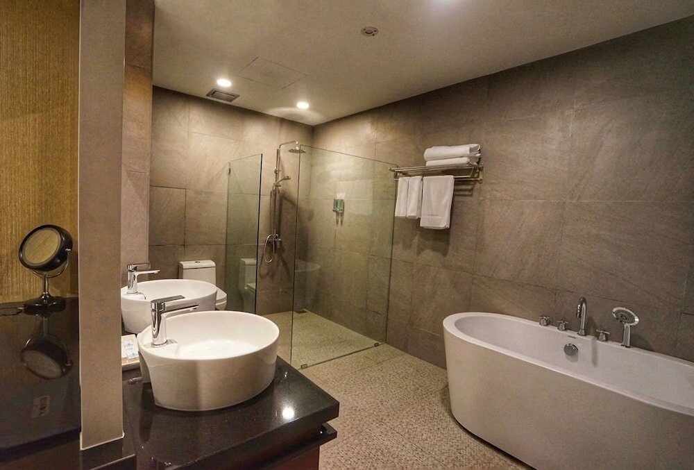 Фото Bedrock Hotel