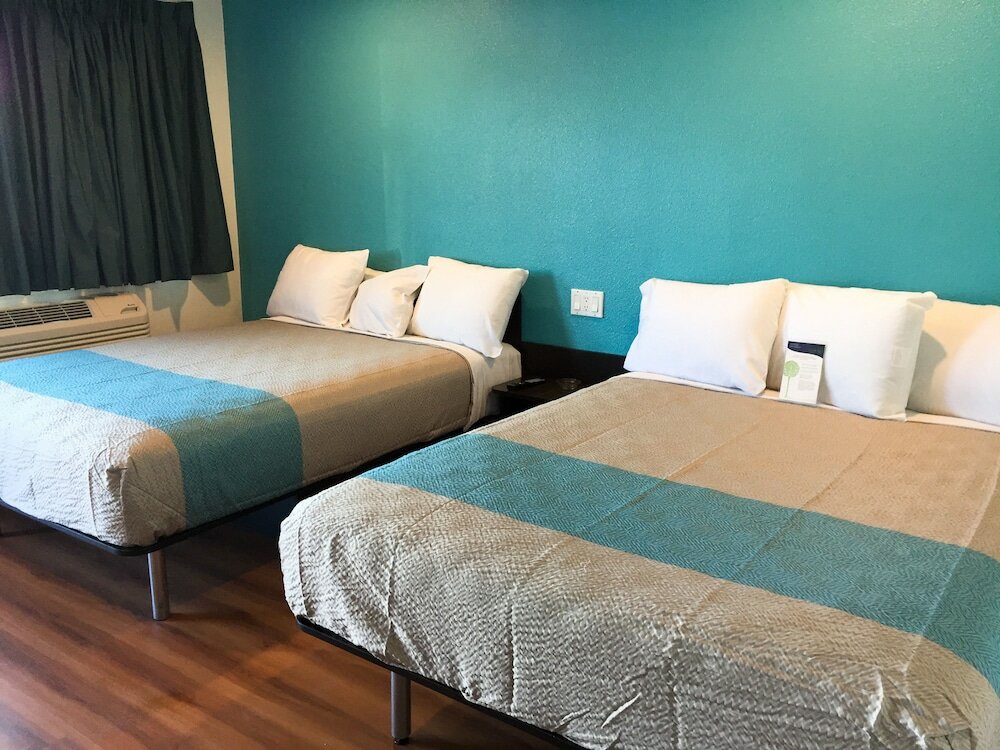 Фото Motel 6 San Bernardino, Ca - Downtown