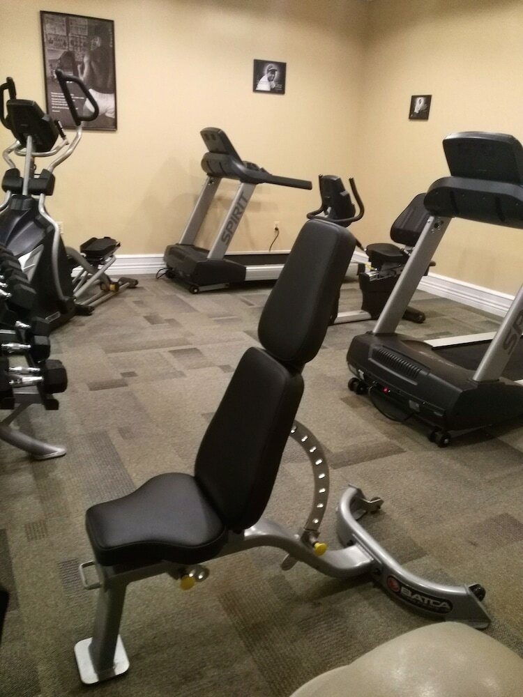 Фото The Wilshire Grand Hotel