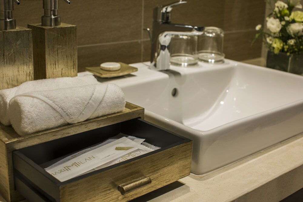 Фото Maximilan Beach Hotel