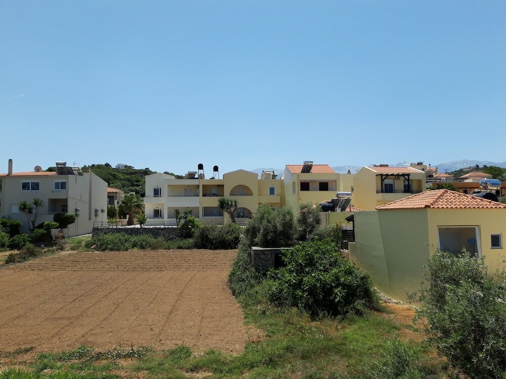 Фото Niriides Hotel