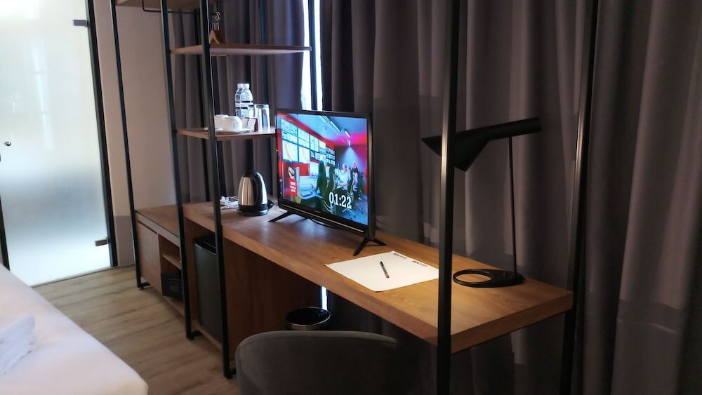 Фото Roxy Hotel Padungan