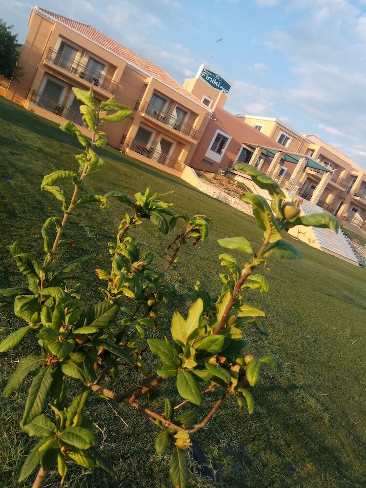 Фото Finiki Plaza