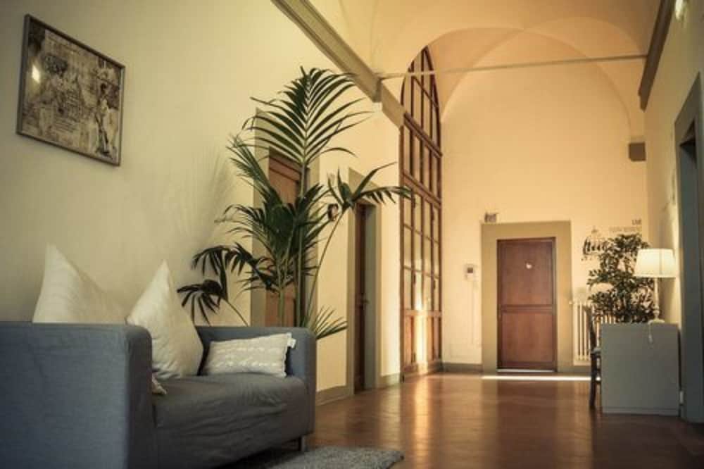 Фото The Artists' Palace Florence