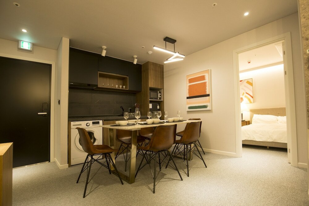 Фото Uh Suite The Jongno