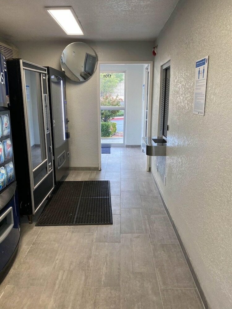 Фото Studio 6 Albuquerque, Nm – Midtown