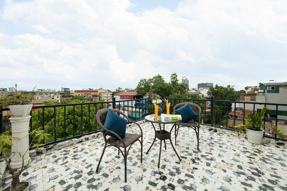 Фото Golden Rooster Hotel