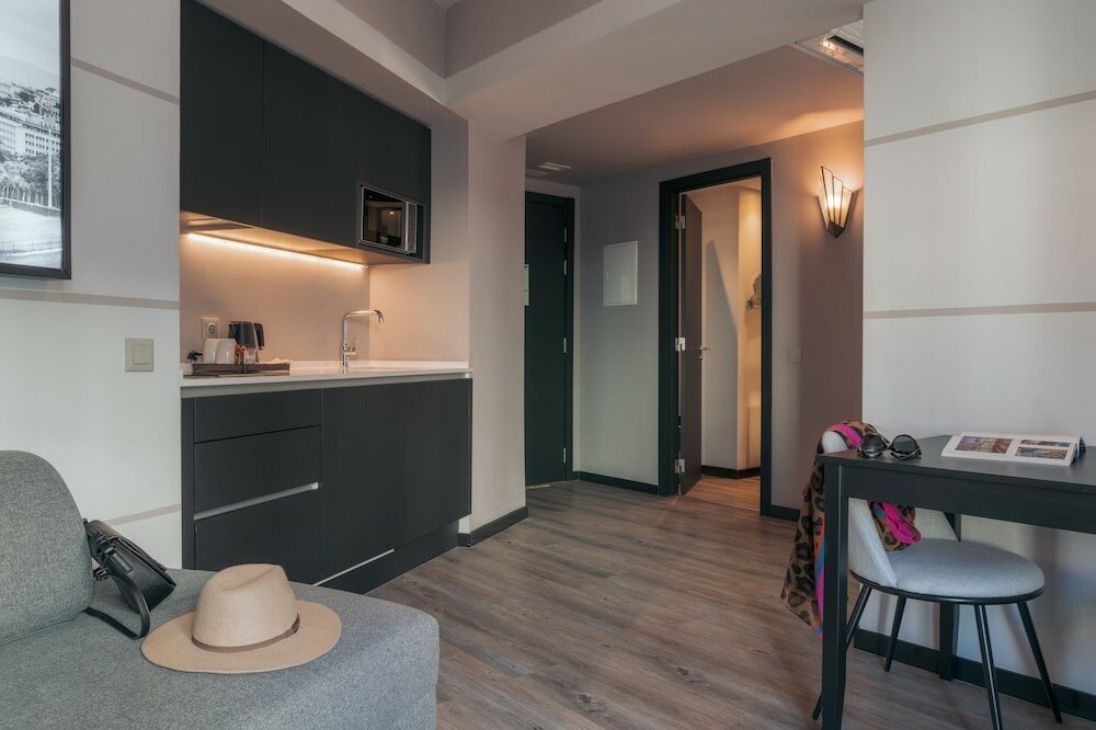 Фото Pestana Lisboa Vintage City Center Suites Hotel