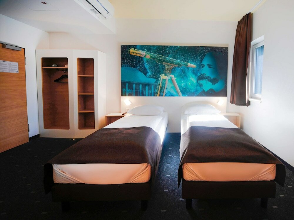 Фото B&b Hotel Jena