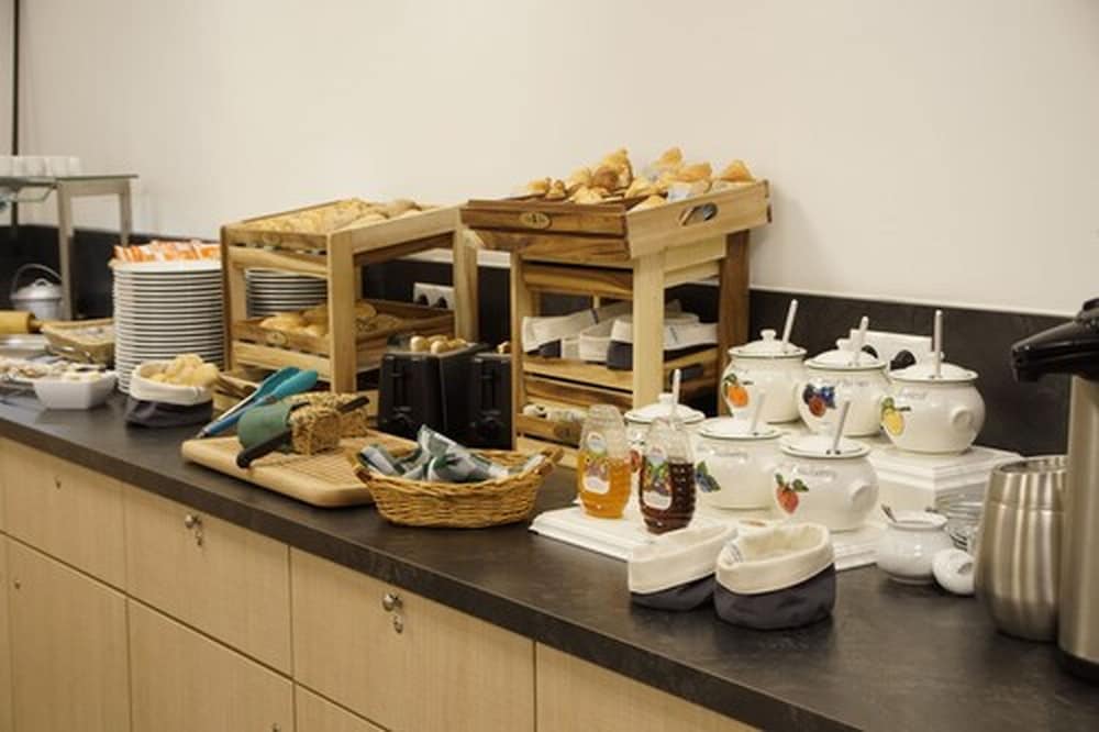 Фото Edel Weiss Hotel Und Restaurant