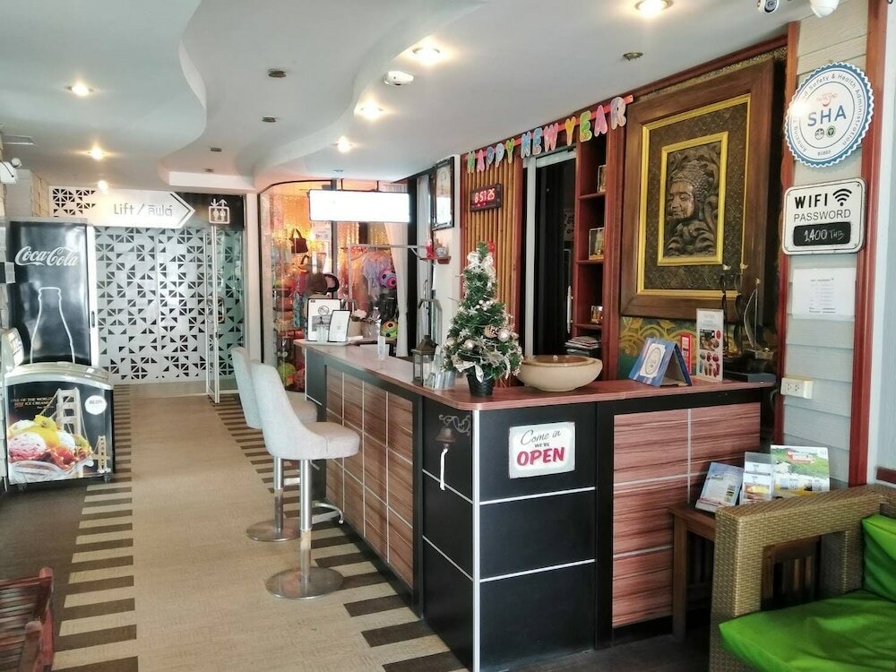 Фото Pimpimarn Beach Hotel