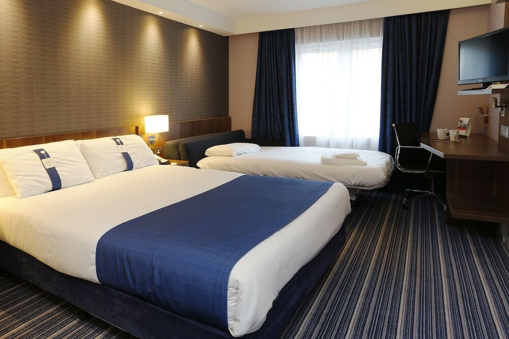 Фото Holiday Inn Express Windsor, an Ihg Hotel