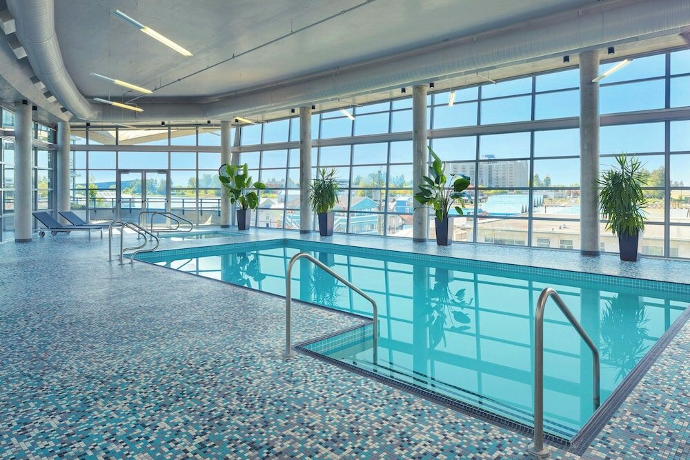 Фото The Westin Wall Centre, Vancouver Airport