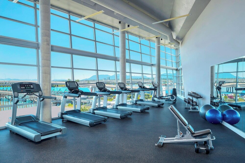 Фото The Westin Wall Centre, Vancouver Airport