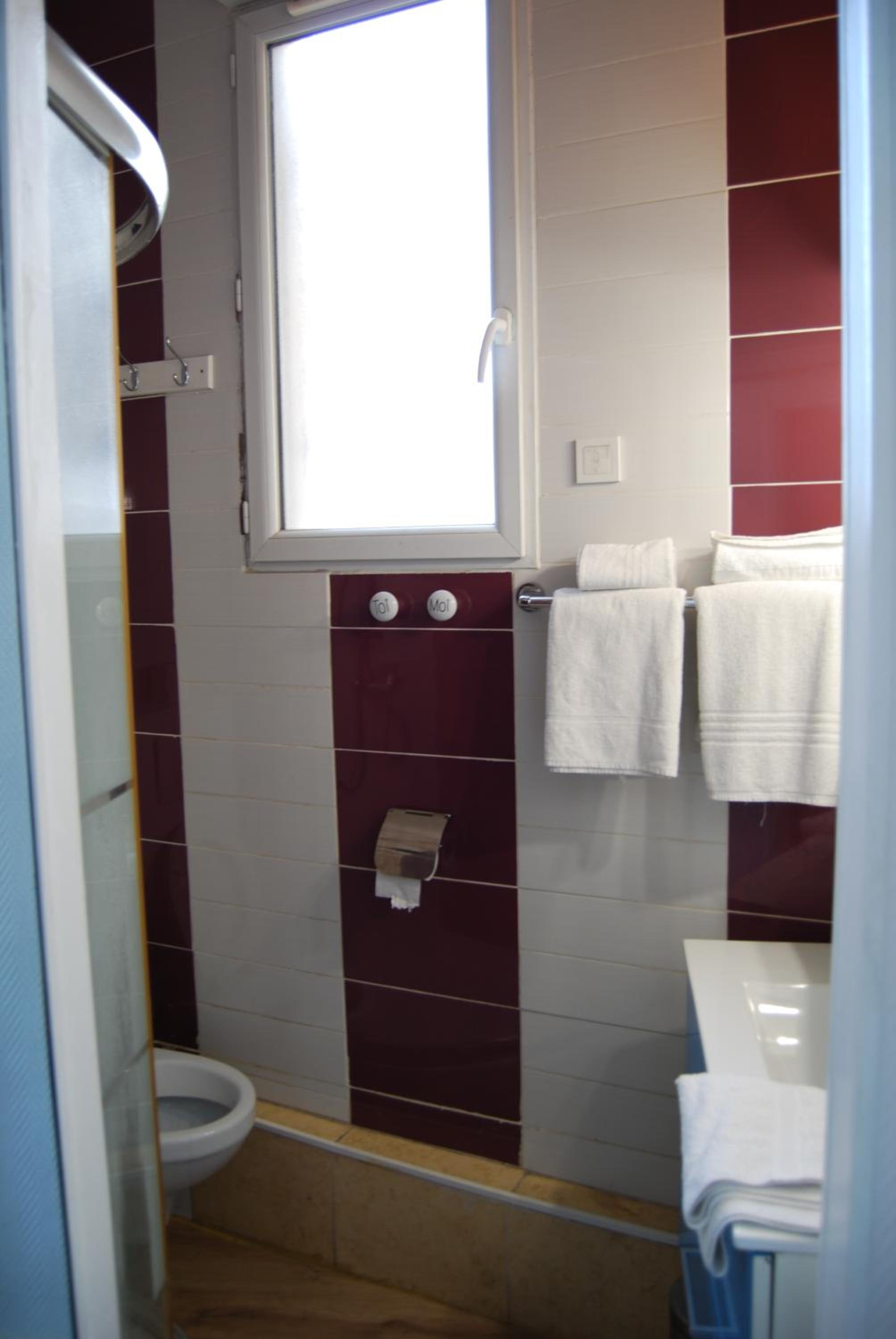 Фото Hôtel Azur