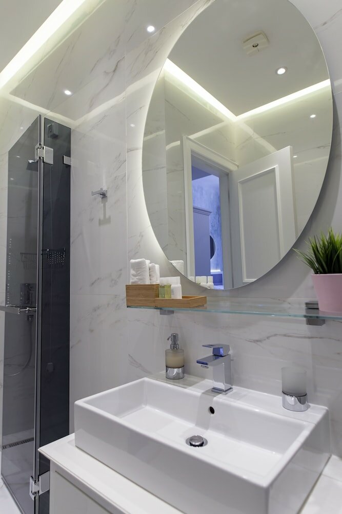 Фото Public House Hotel