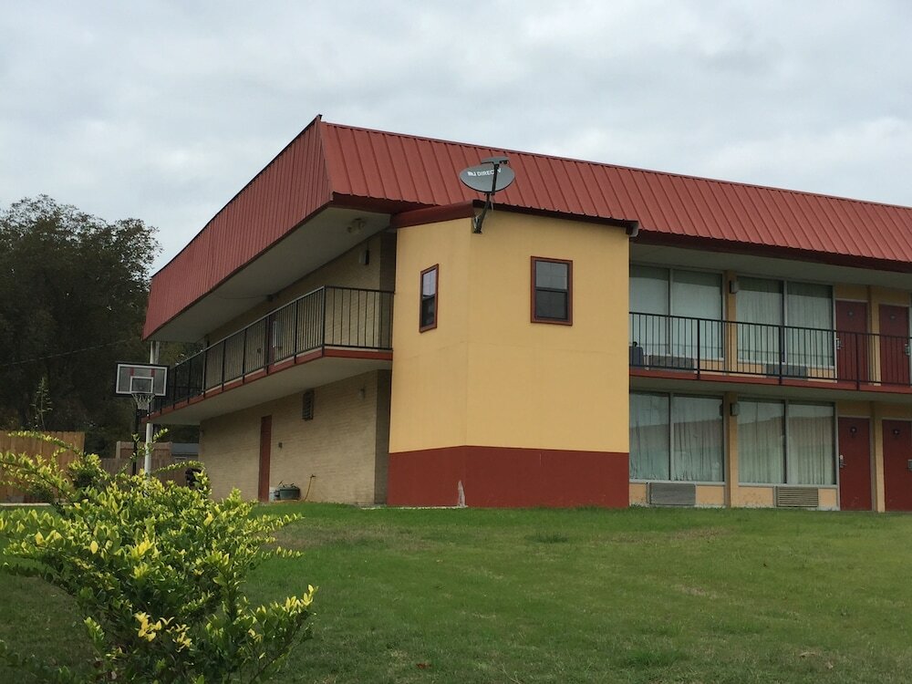 Фото Days Inn Pontotoc