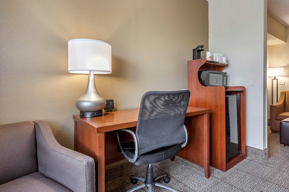 Фото Comfort Suites Sawgrass