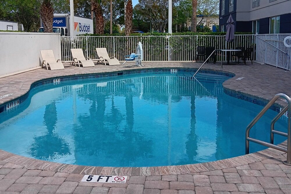 Фото Comfort Suites Sawgrass