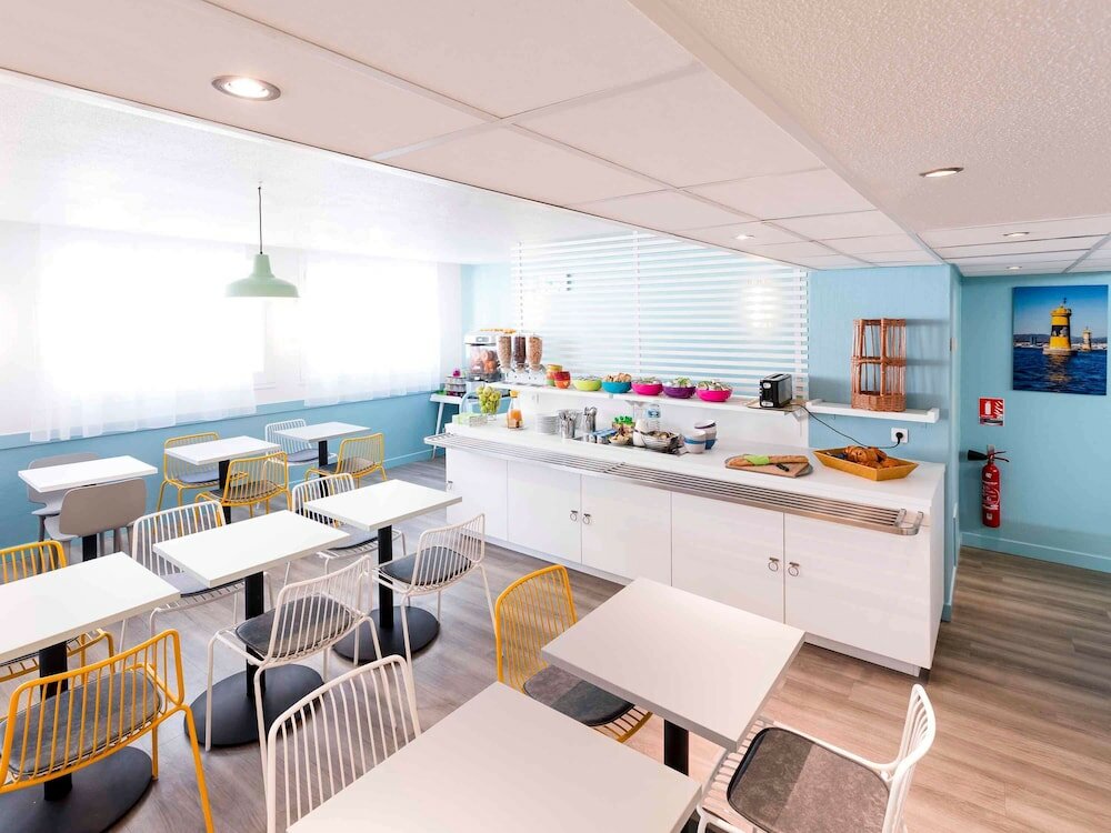 Фото ibis Styles Marseille Centre Prado Place Castellane