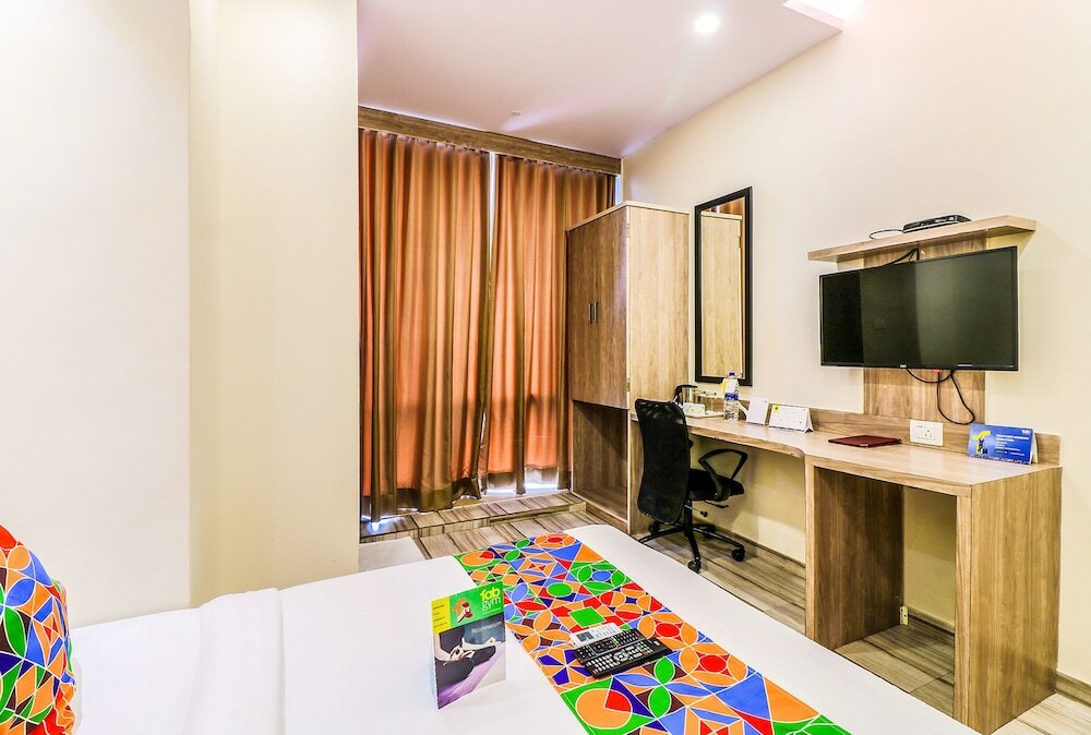 Фото FabHotel Aksa International Andheri East