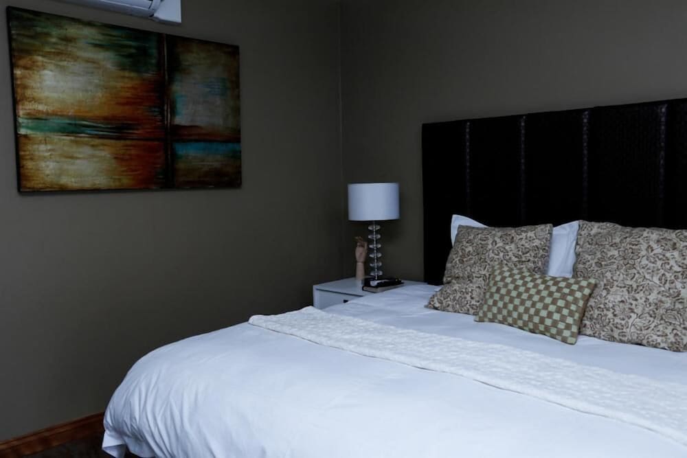 Фото The Hedge Guesthouse