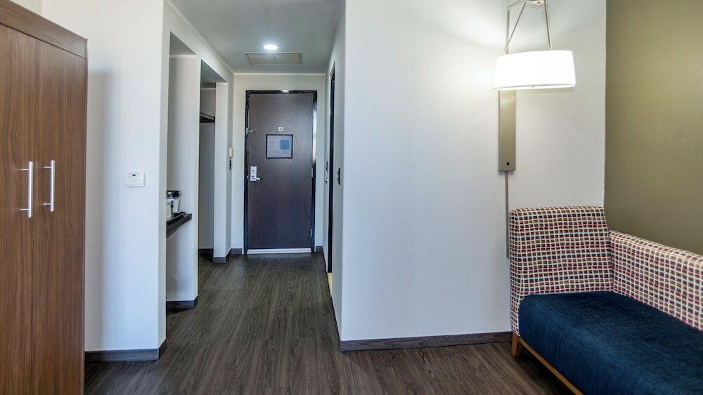 Фото Holiday Inn Express Mexico Santa Fe