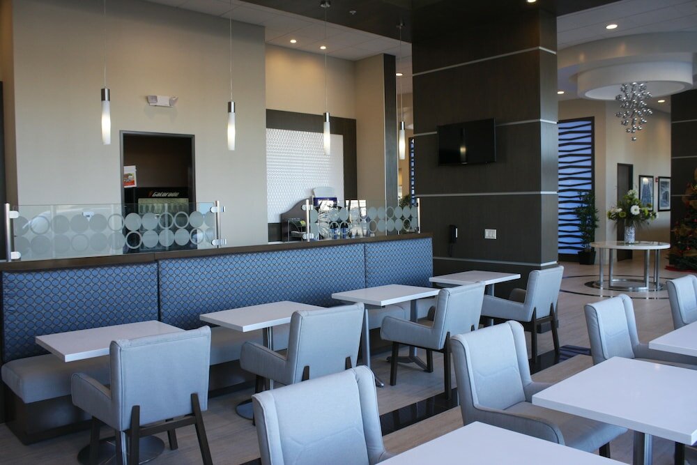 Фото Holiday Inn Express North Hollywood - Burbank Area, an Ihg Hotel