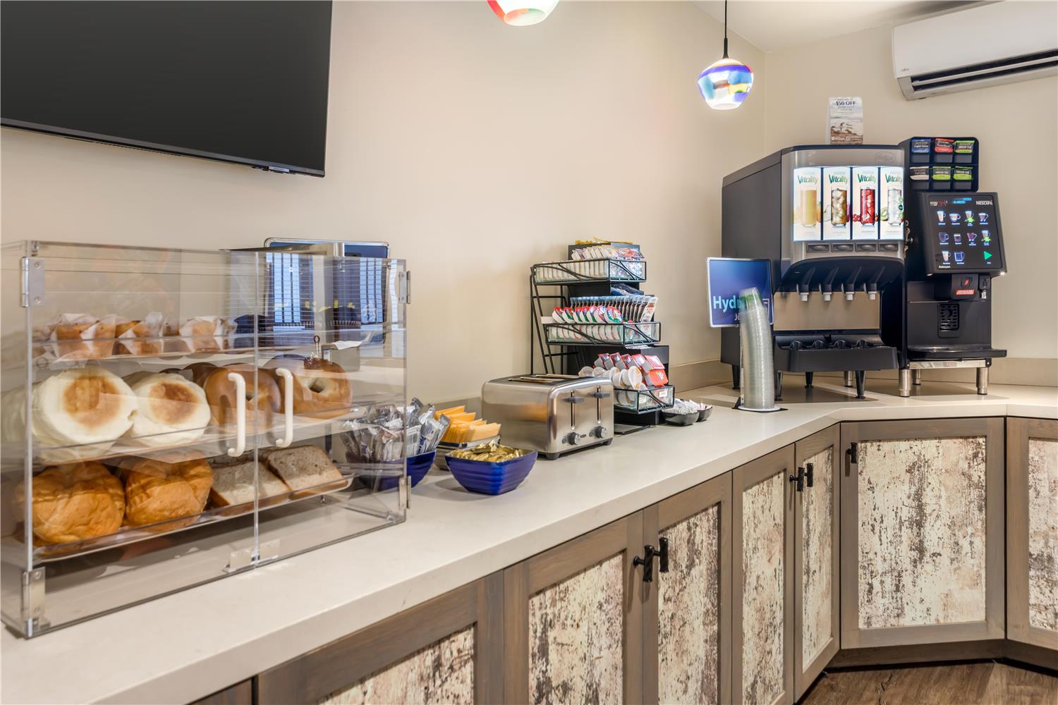 Фото Best Western Rose Garden Inn