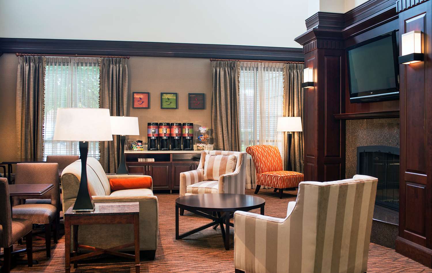 Фото Hampton Inn & Suites Washington-Dulles International Airport