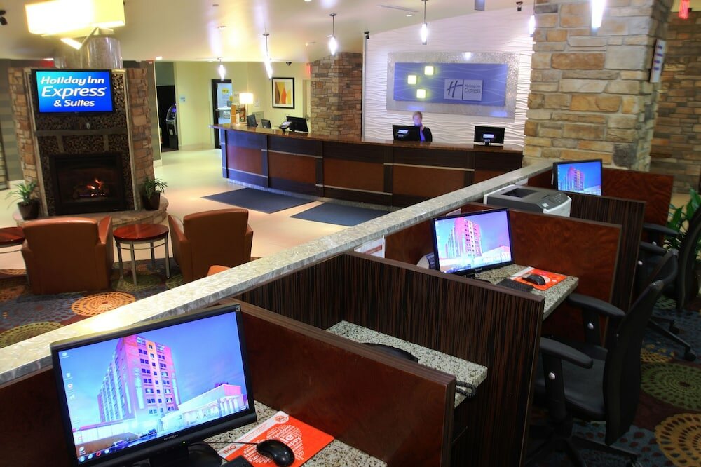 Фото Holiday Inn Express & Suites Pittsburgh West - Greentree, an Ihg Hotel