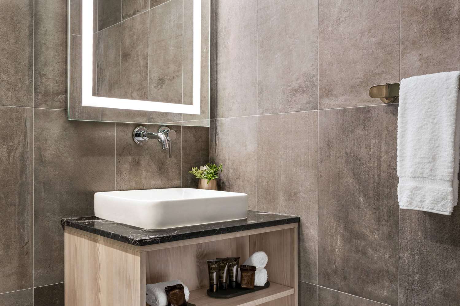 Фото Wingate by Wyndham New York Midtown South/5th Ave