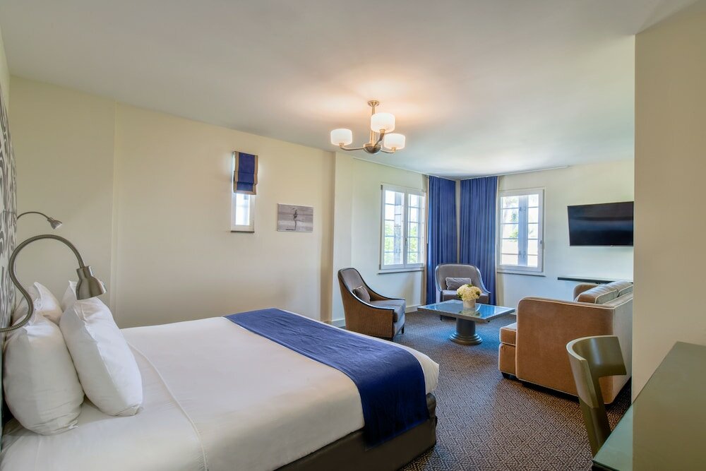 Фото Hotel Breakwater South Beach