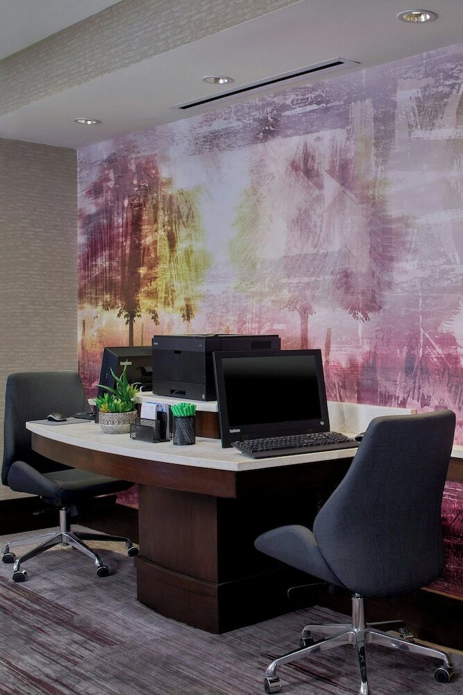 Фото Courtyard by Marriott Albany Thruway