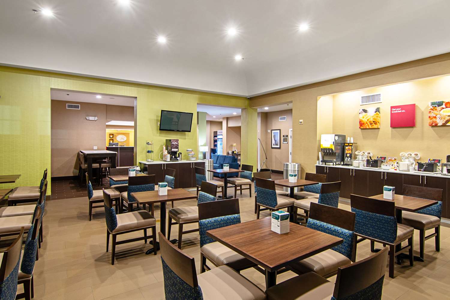 Фото Comfort Suites Nw Dallas Near Love Field