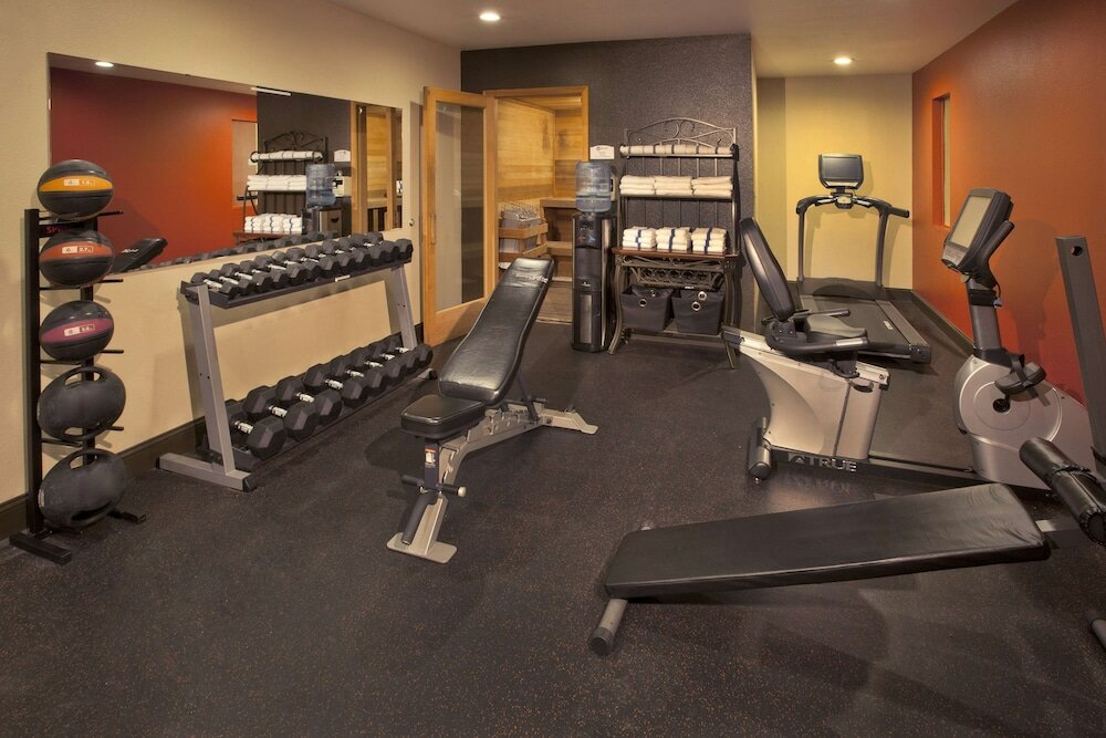 Фото Red Lion Inn & Suites Kent - Seattle Area