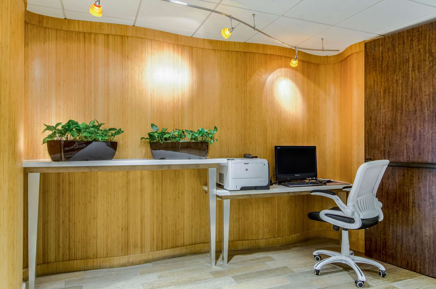 Фото Comfort Inn Raleigh Midtown