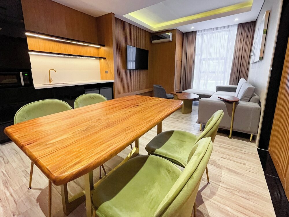 Фото Ironwood Hotel