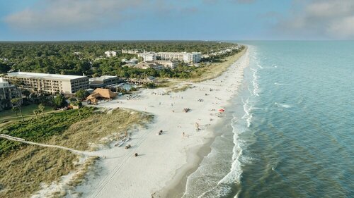 Внешний вид отеля Beach House Resort Hilton Head в Хилтон-Хед-Айленде, фото 5