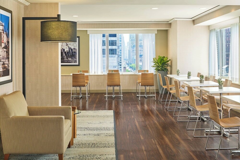 Фото The Westin Michigan Avenue Chicago