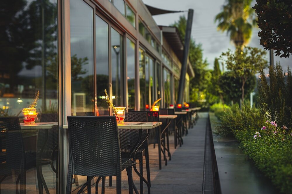 Фото Latchi Escape Hotel & Suites