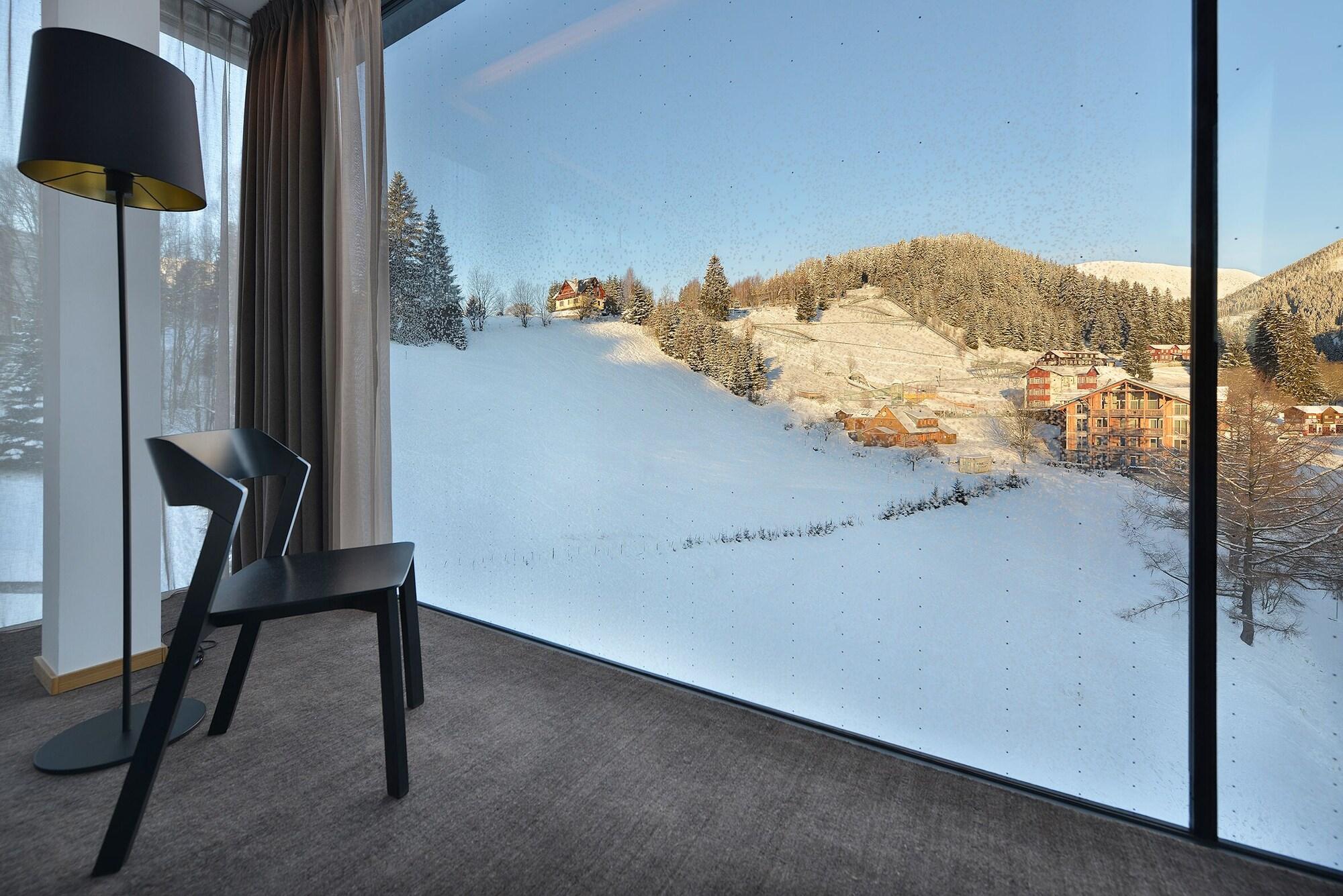 Фото Grand Hotel Hradec