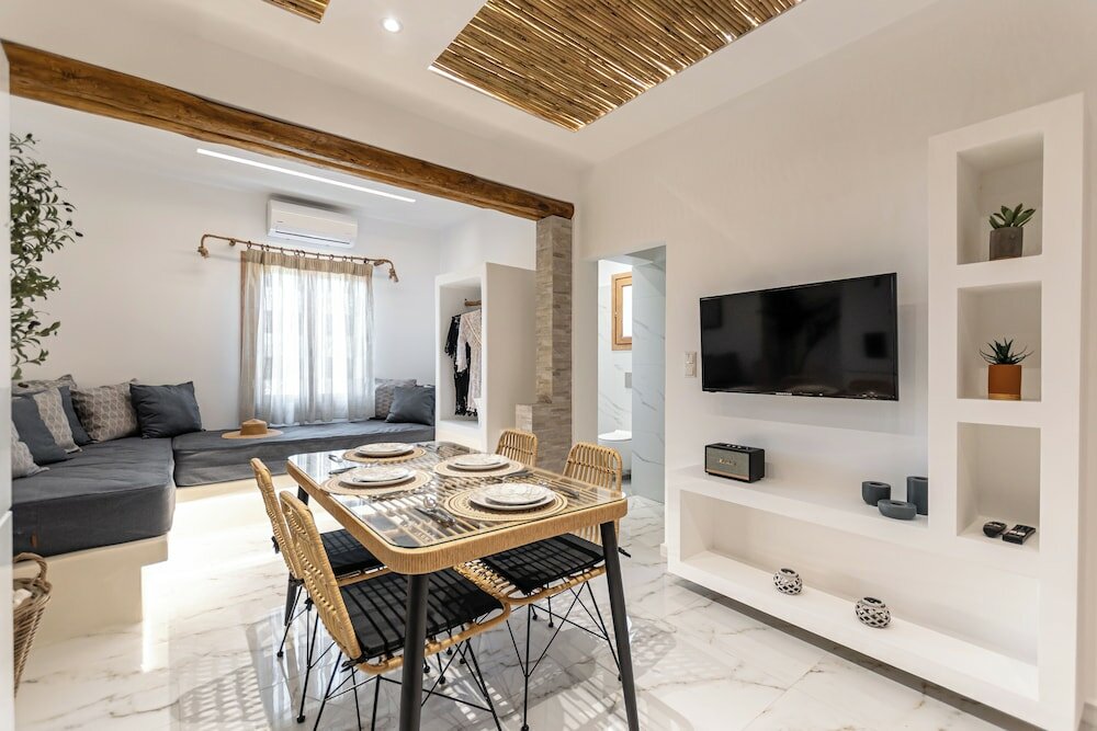 Фото Naxian Serenity Suites