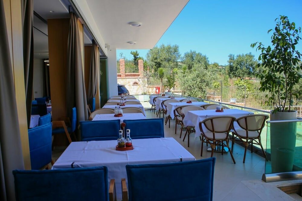 Фото Hotel Luxury