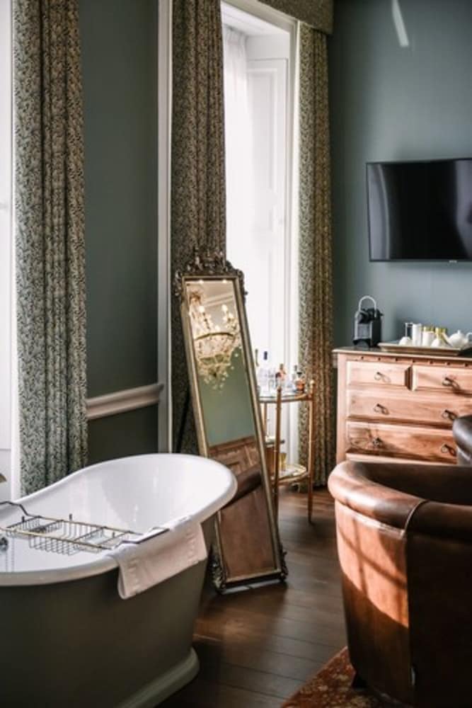 Фото Hawkstone Hall Hotel & Gardens