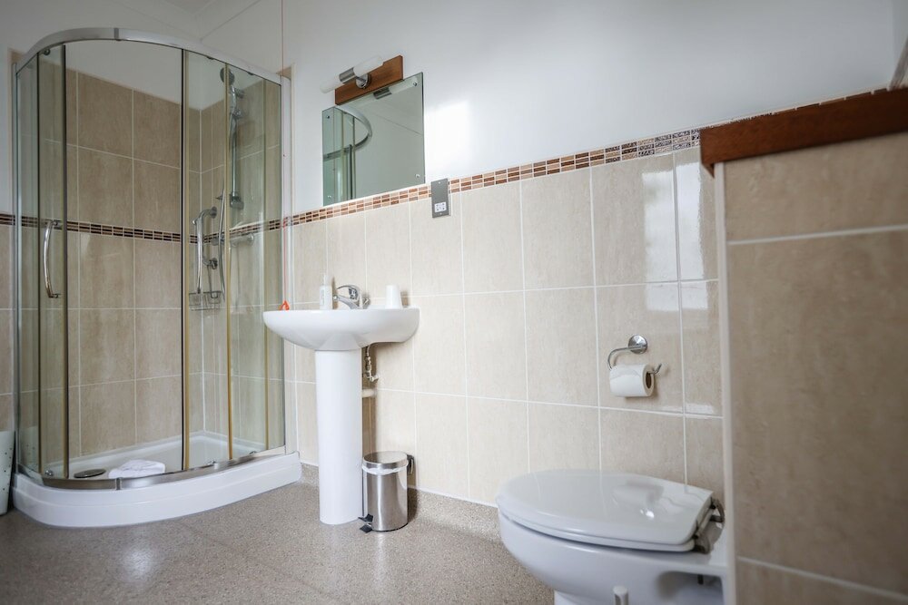 Фото The Grove Hotel